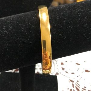 nwot bangle bracelet